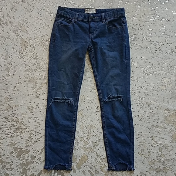 Free People Distressed Hem Jean Sz25 - Picture 1 of 6